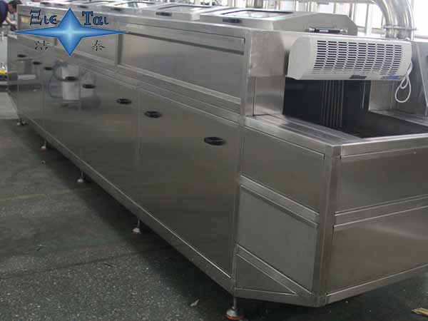 超聲波清洗設備在SMT行業(yè)中的應用 超聲波清洗設備