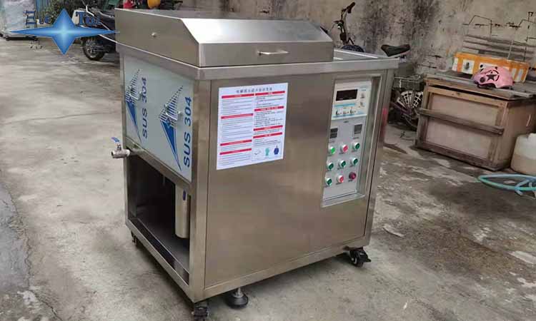 【潔泰】工業(yè)超聲波清洗機(jī)的控制臺(tái)加熱沖洗功能 【潔泰】工業(yè)超聲波清洗機(jī)的控制臺(tái)加熱沖洗功能