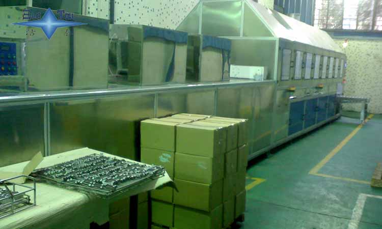 潔泰三槽工業(yè)超聲波清洗機 潔泰三槽工業(yè)超聲波清洗機