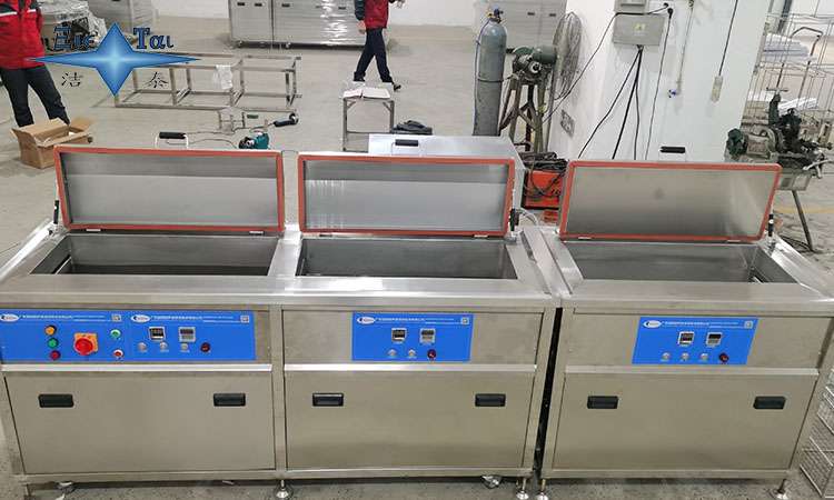 超聲波清洗機(jī)在眼鏡行業(yè)的應(yīng)用，如何確保清潔透明？