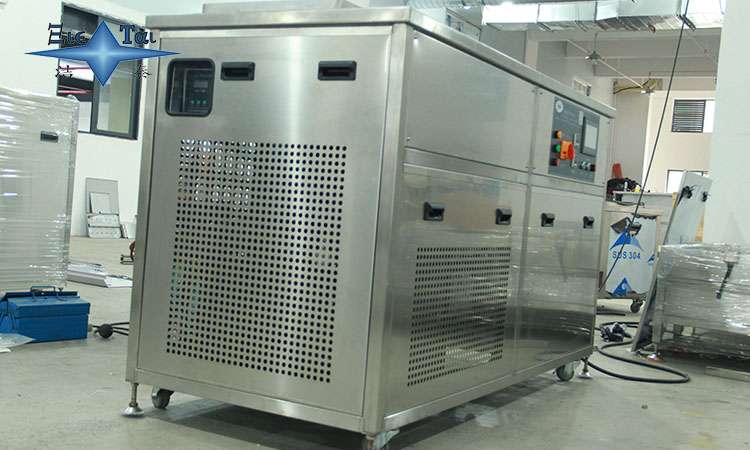 超聲波清洗機(jī):高效去除工業(yè)殘留物和化學(xué)藥劑的先進(jìn)設(shè)備 超聲波清洗機(jī):高效去除工業(yè)殘留物和化學(xué)藥劑的先進(jìn)設(shè)備