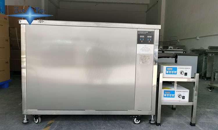 清洗金屬儲罐:超聲波清洗機保持干凈和耐久性 清洗金屬儲罐:超聲波清洗機保持干凈和耐久性