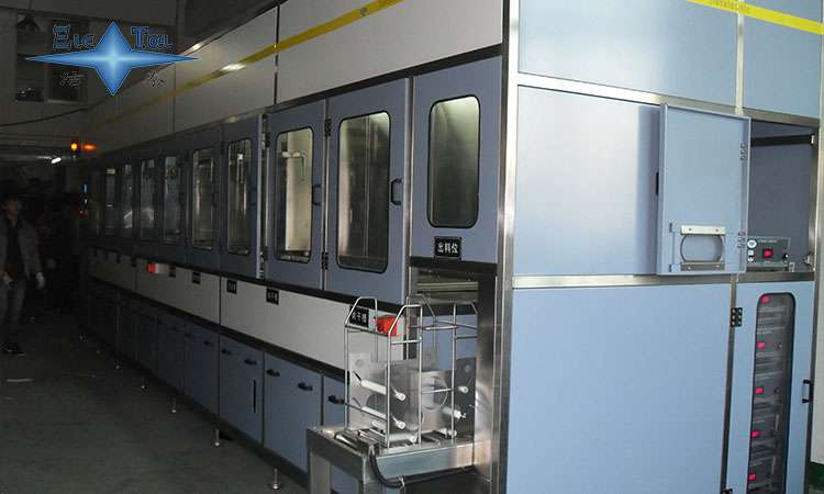 超聲波清洗機保障金屬藥品容器的衛(wèi)生與安全