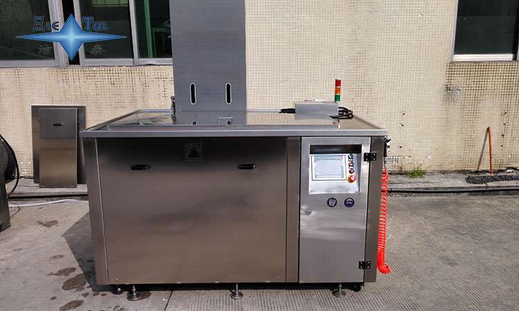 超聲波清洗機:保障半導體元件品質(zhì)的關(guān)鍵工具 超聲波清洗機:保障半導體元件品質(zhì)的關(guān)鍵工具