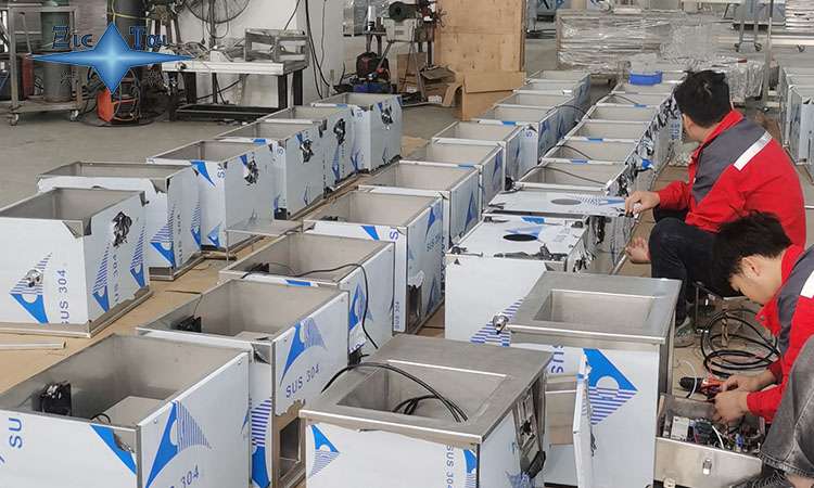 超聲波清洗機(jī)中的拋動(dòng)現(xiàn)象：成因、影響及解決方案